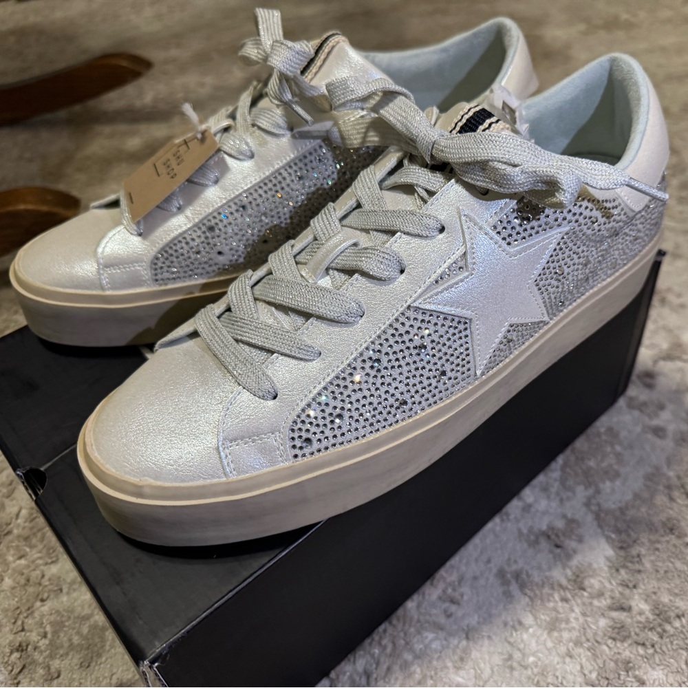 New Shu shop shoes